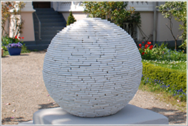 Marmor Kugel 40 cm hoch